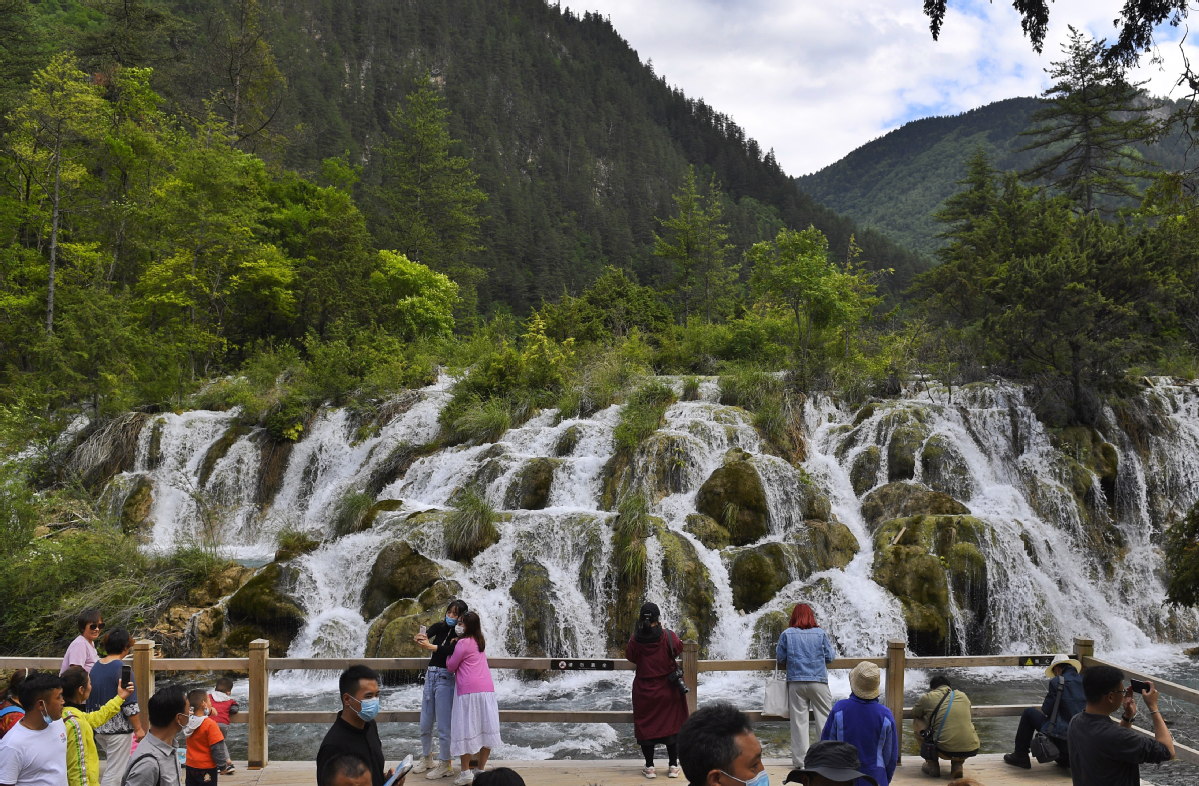  Tourism at Jiuzhaigou National Park rebounds after massive 2017 earthquake