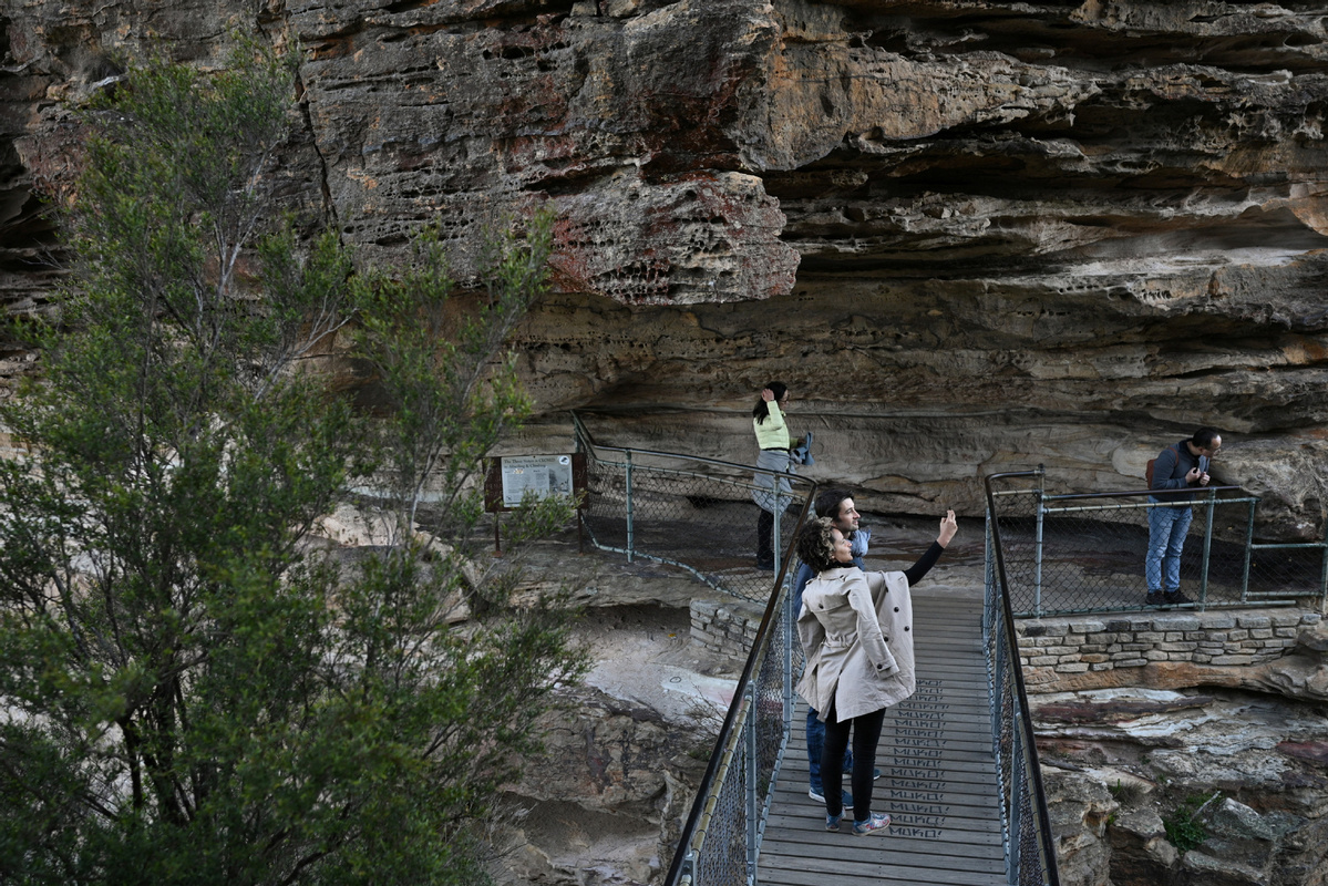 South Australia eases domestic border restrictions