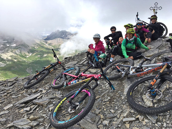 The BikHer Women’s Gravity Community In Italy is Spreading All The Stoke