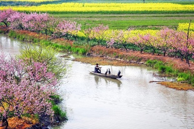 China sees 160 mln domestic tourist trips during May Day holiday