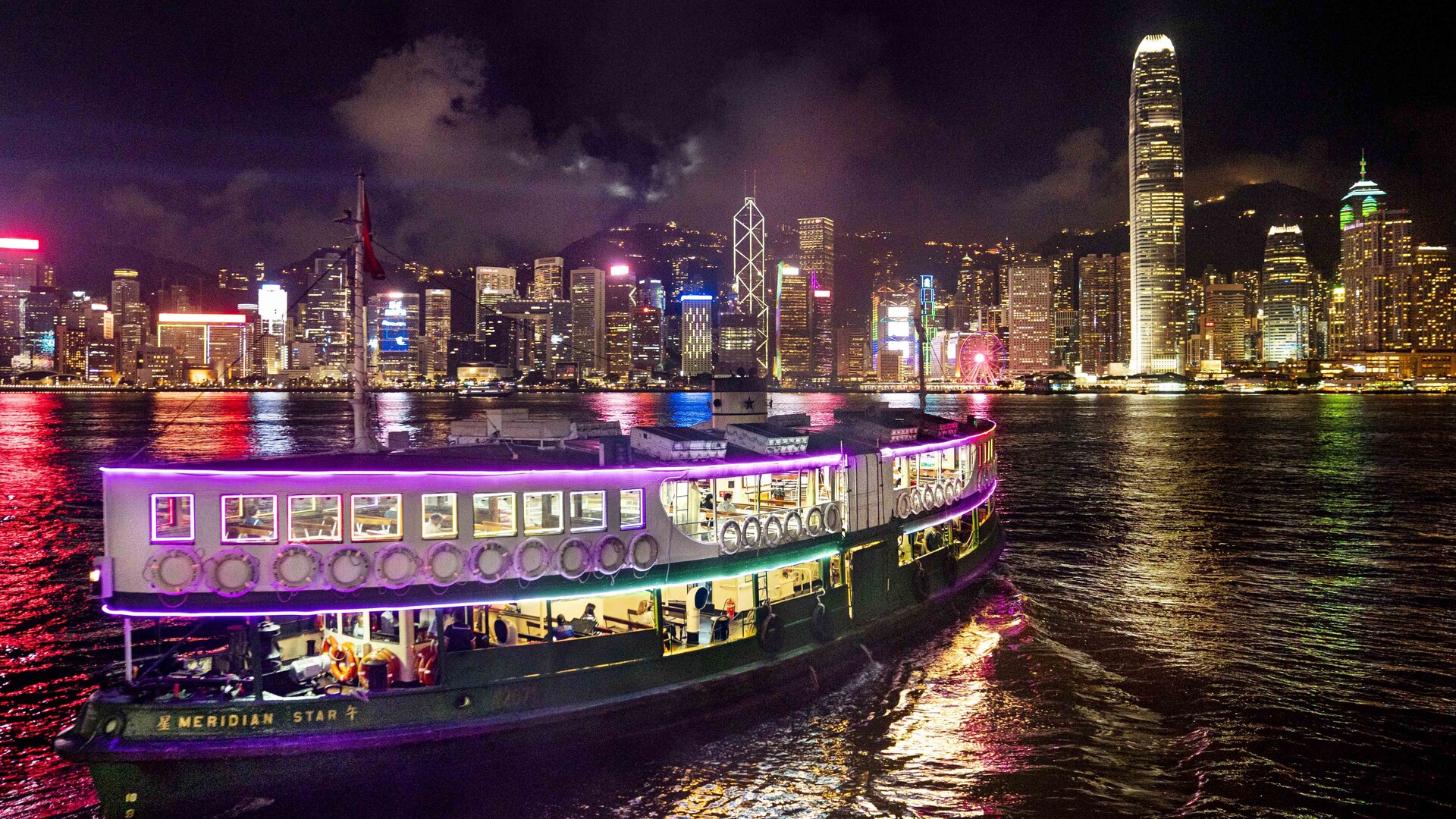 香港庆祝回归25周年 旅游业推新产品期待产业复苏