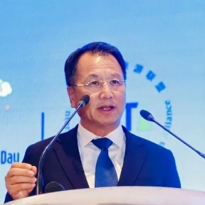 黄海国<br />Harry Hwang