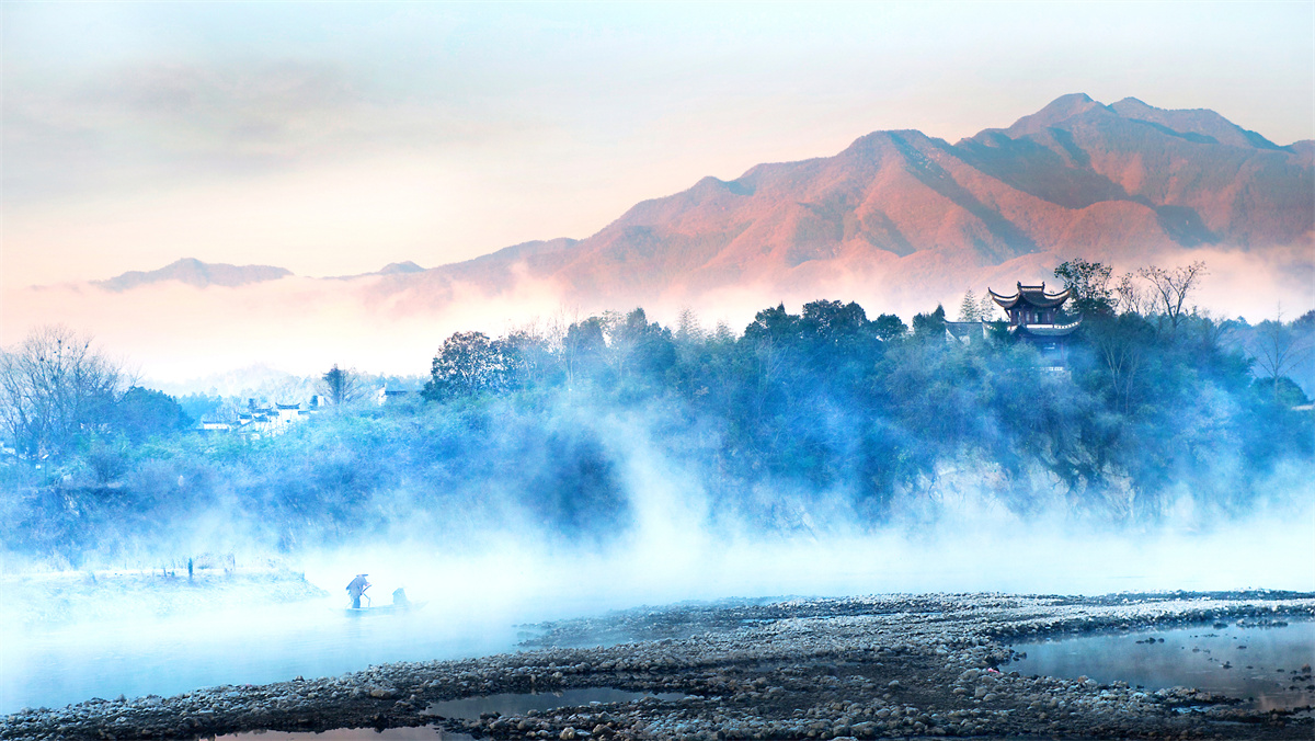 Waters and mountains form picturesque scenery in Anhui