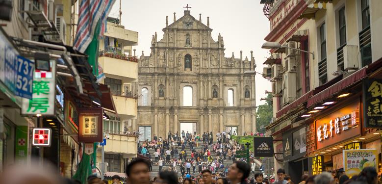 Hong Kong struggles as Macau thrives in tourism recovery