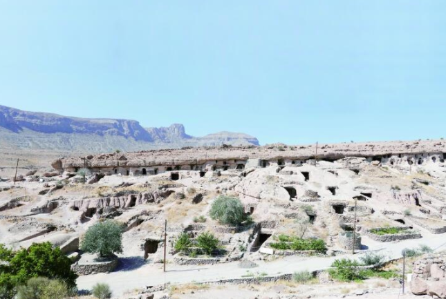 【玩转山地】伊朗洞穴屋，避风过冬数千年