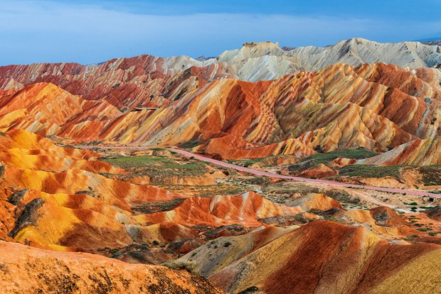 Tourists pack ancient Silk Road cities