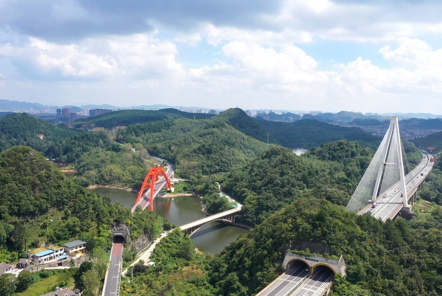 Stunning summer scenery of picturesque Qingzhen in SW China