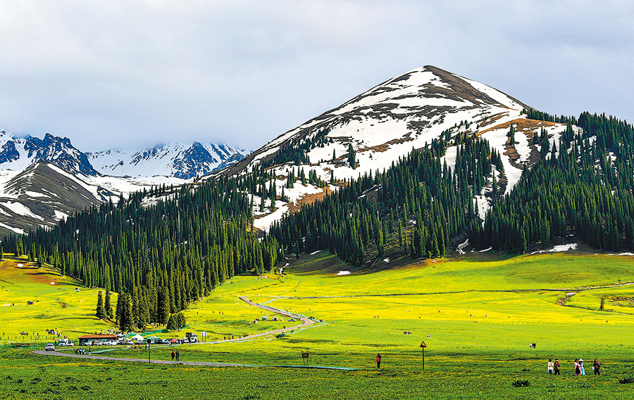 Xinjiang tourism booms ahead of summer season