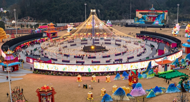 【玩转山地】贵州贵阳观山湖春节灯会已开始