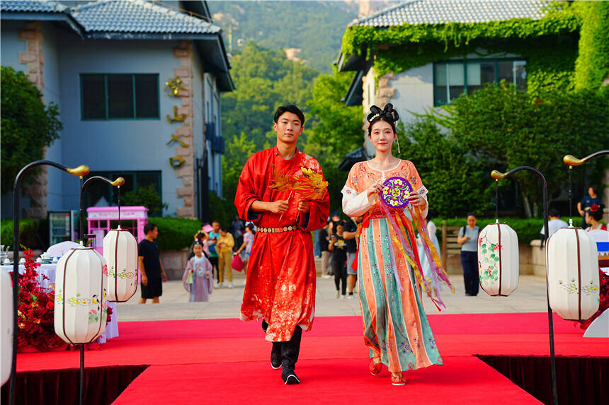 “海誓山盟·爱在崂山”婚恋文化旅游季主题活动启动