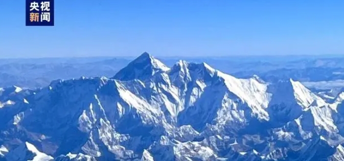 尼泊尔已为63名登山者颁发2024年珠峰攀登许可证