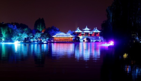 【玩转山地】夜游扬州廋西湖 流光溢彩诗情画意
