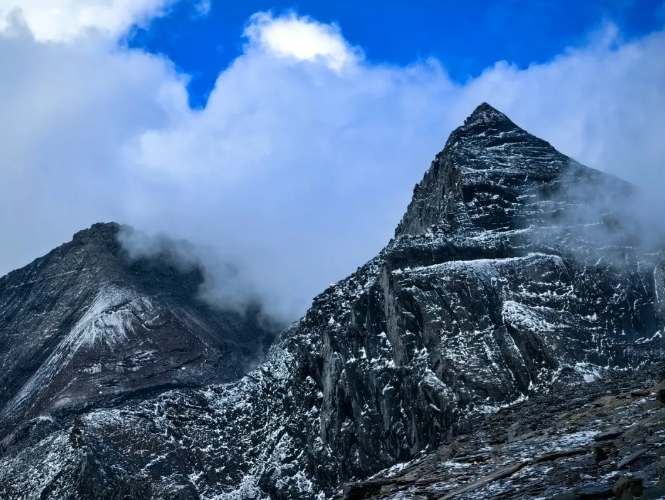 四姑娘山风景名胜区调整景区入园时间的通告及实时天气、路况