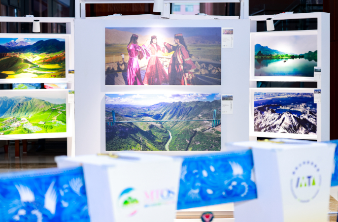 “大地褶皱间的生命”摄影展亮相贵阳 定格全球山地共生之美