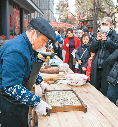 买年货 赏年俗 品年味，“年味+”为春节旅游添新看点