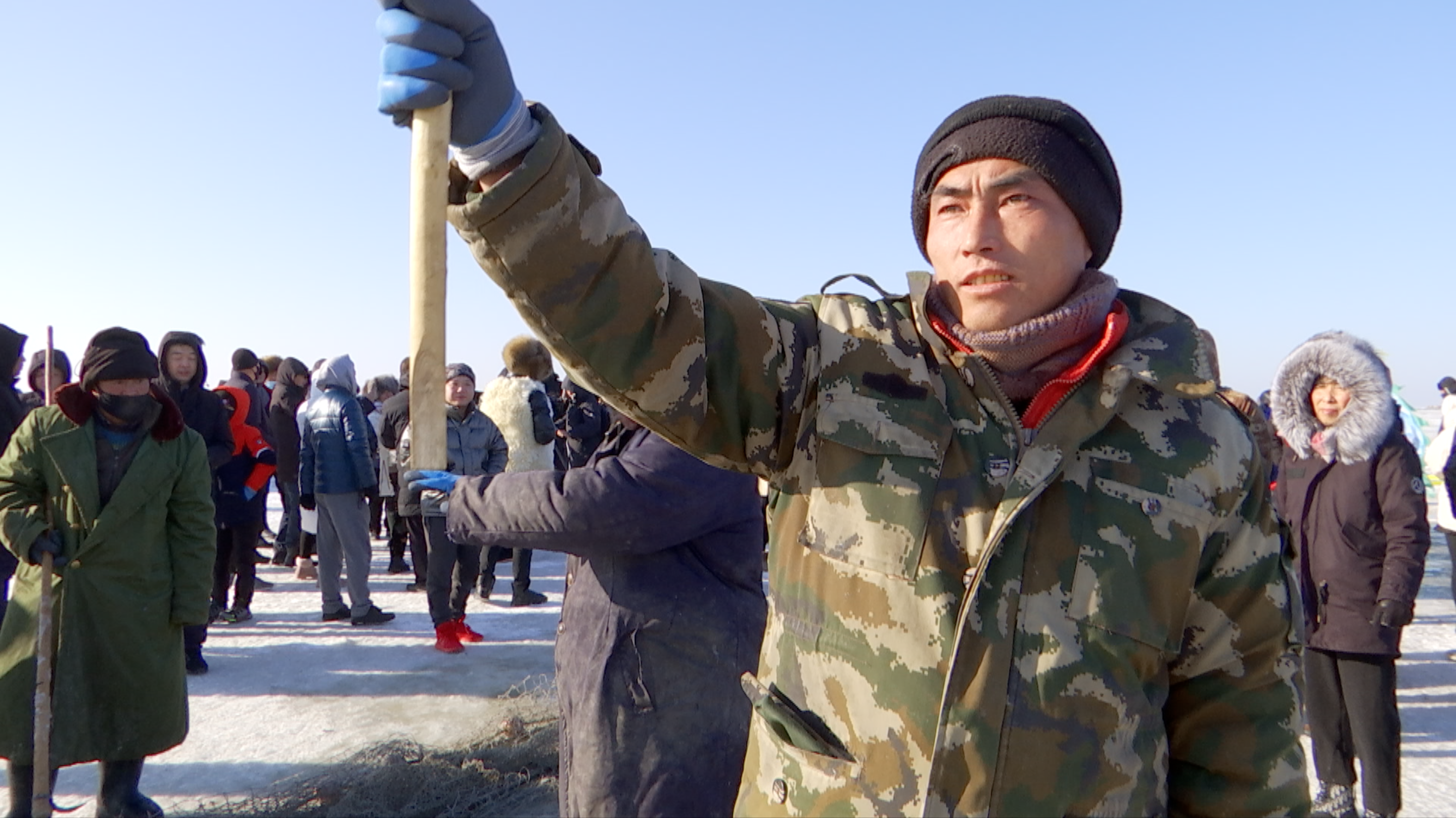 Centuries-old ice fishing tradition continues in northeast China