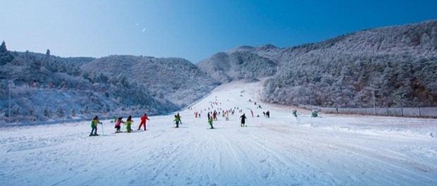 “双面”冬奥倒计时，冰雪潮即将席卷全国旅游业