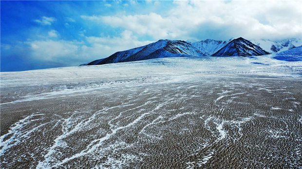 同程旅行：全国多地迎来初雪，冰雪旅游热度上涨213%