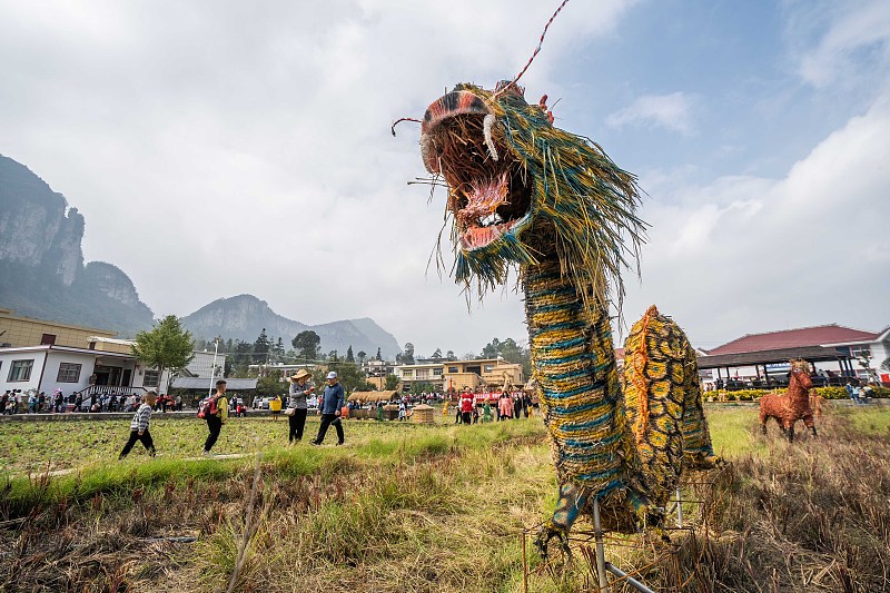 Folk activities promote tourism in Guizhou