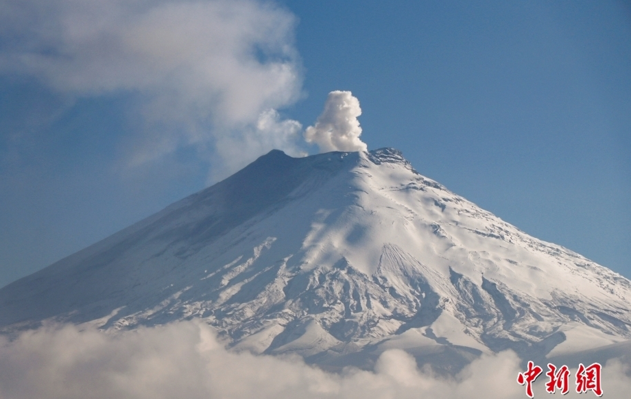 【玩转山地】厄瓜多尔科托帕希火山喷出火山灰
