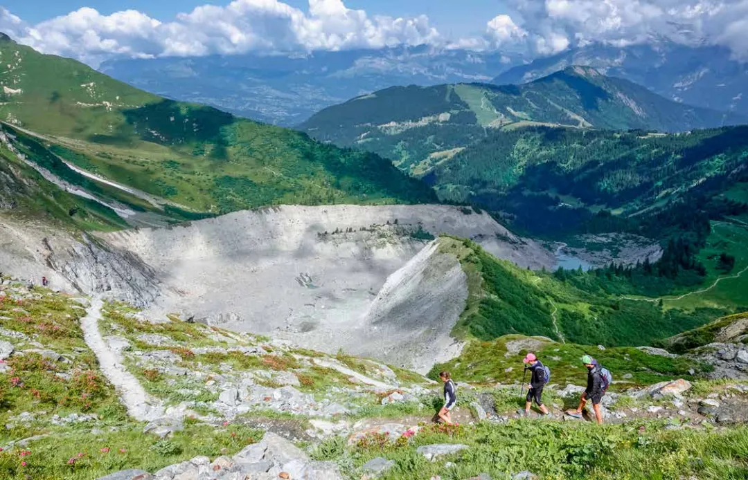 国际山地旅游联盟发布“IMTA国际山地徒步旅游示范线路”